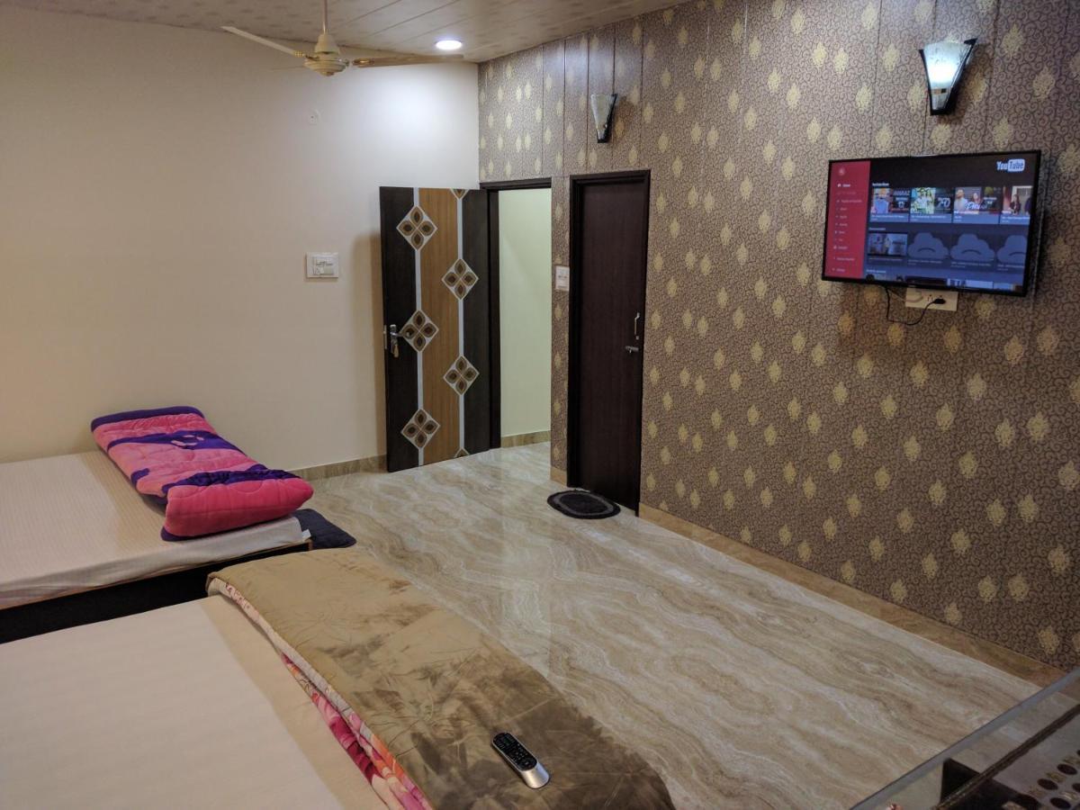 Mye Homestay 1 Near Golden Temple Amritsar Bagian luar foto